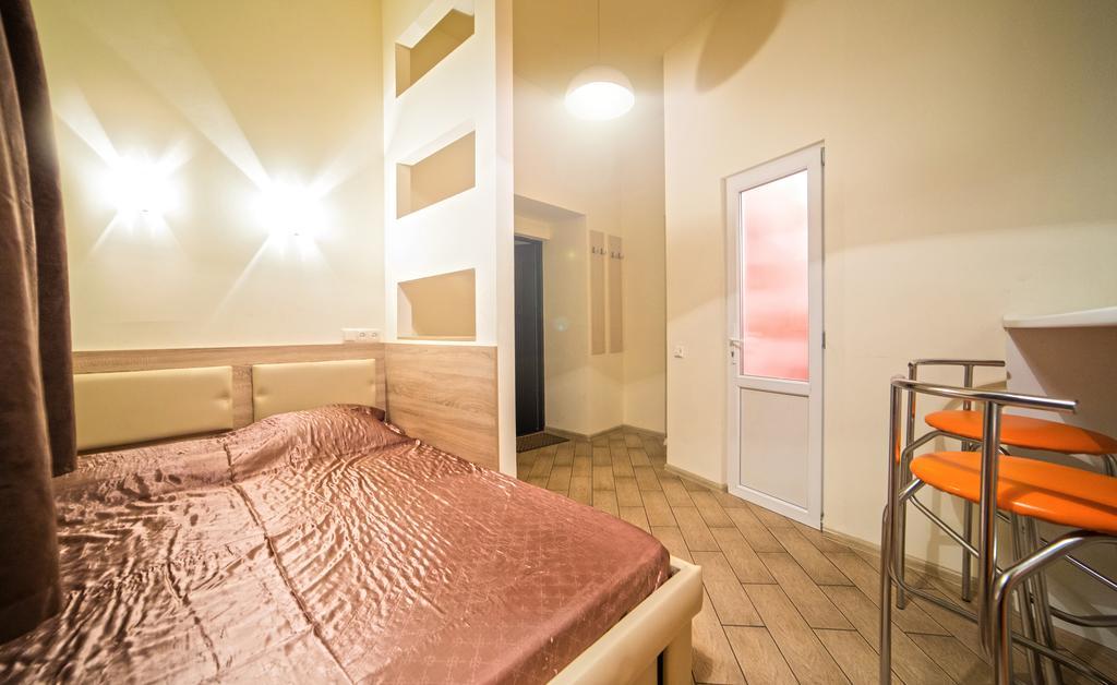 Mini Apartment On Rappoporta 7A-3 Lviv Kültér fotó